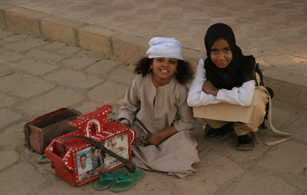 Shoe Shine Girls