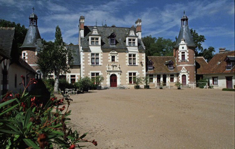 Troussay