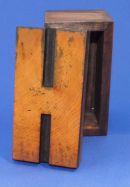 H Box 018 6 x 12cm £40