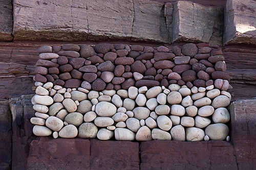 2 Tone Cliff Pebble Stack