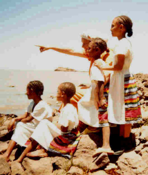 schoolgirls visit Lake Tana