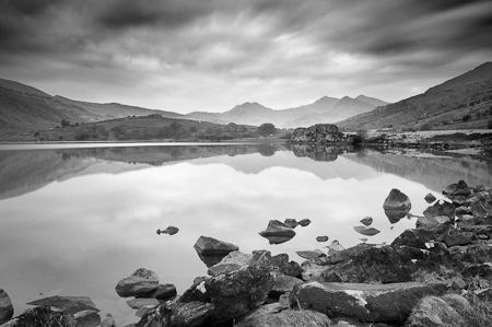 Llynau Mymbyr at dawn