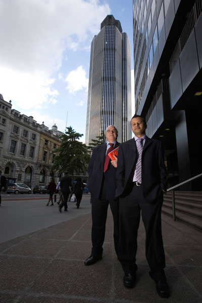 Michael D. Roberts and Malcolm G. Braganza
Deutsche Bank
