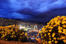 La Paz at night