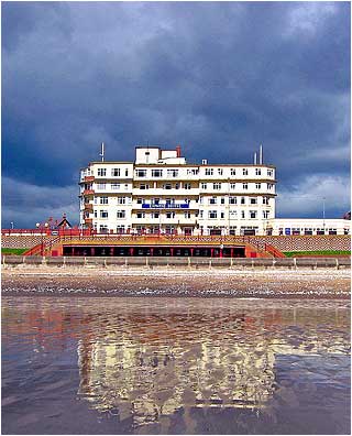 Expanse Hotel