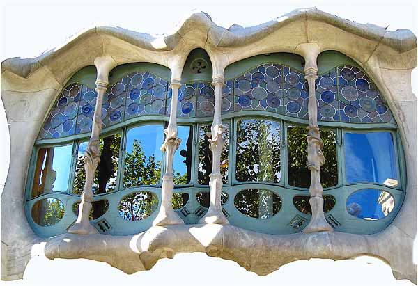 Casa Battlo Windoow