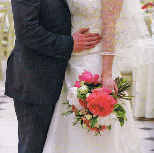Country-style hand-tied bouquet