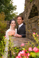 Joanna and Josh lookin' good at the Woodhill House reception - great garden for pictures. 